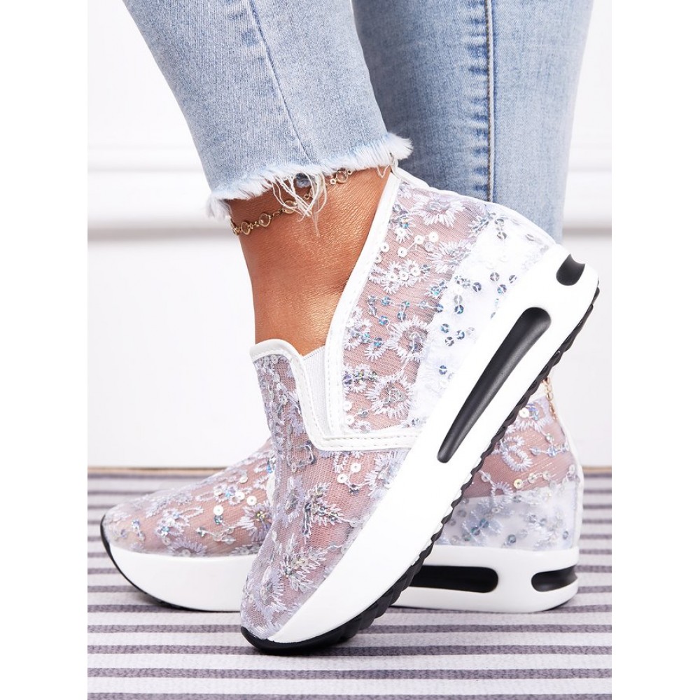 Breathable Floral Embroidery Slip-on Muffin Sneakers Breathable Floral Embroidery Slip-on Muffin Sneakers